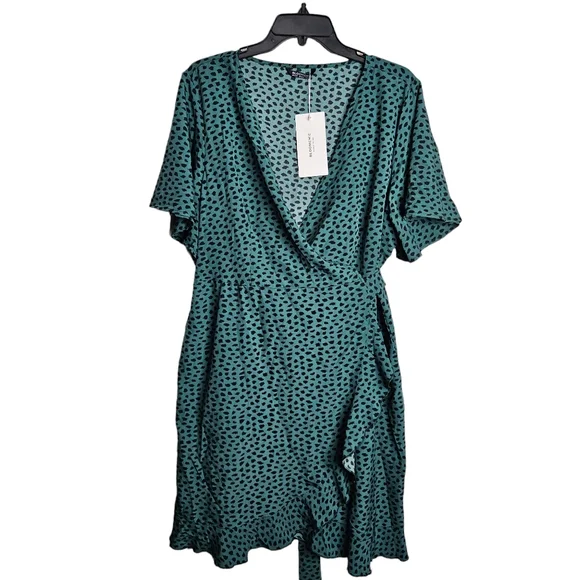 BloomChic Women's Green Ditsy Dot Wrap Ruffle V-Neck Knee Length Dress NWT 18/20 - Picture 4 of 15